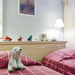 哥雷亚勒多迈德卡斯特拉公寓式酒店 3*