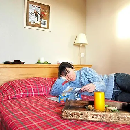 Goelia Le Domaine De Castella Aparthotel Font-Romeu-Odeillo-Via