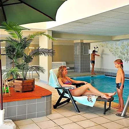 Goelia Le Domaine De Castella 3*