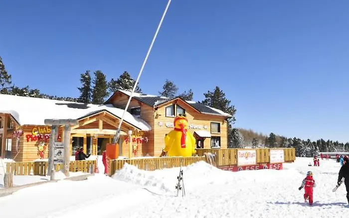 Goelia Le Domaine De Castella Aparthotel Font-Romeu-Odeillo-Via