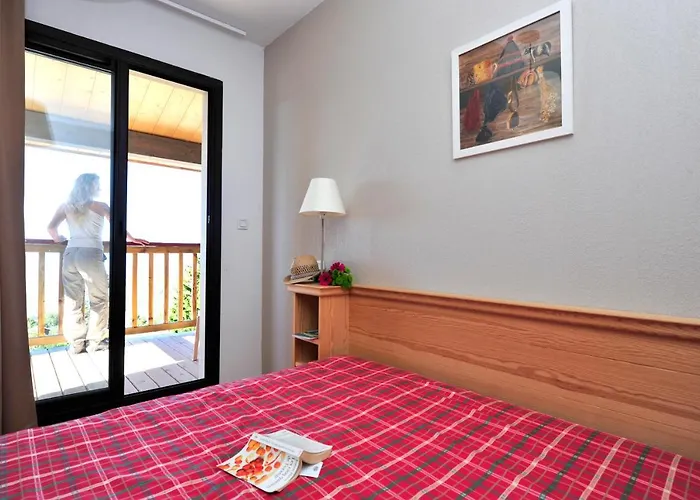 Aparthotel Goelia Le Domaine De Castella Font-Romeu-Odeillo-Via